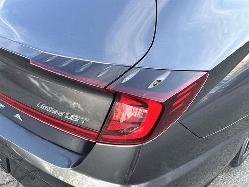 2021 Hyundai SONATA Limited