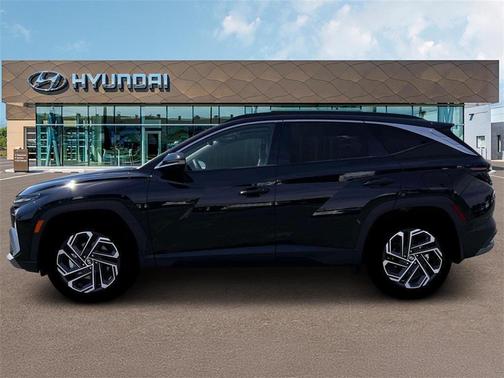 Phantom Black 2026 Hyundai TUCSON Limited