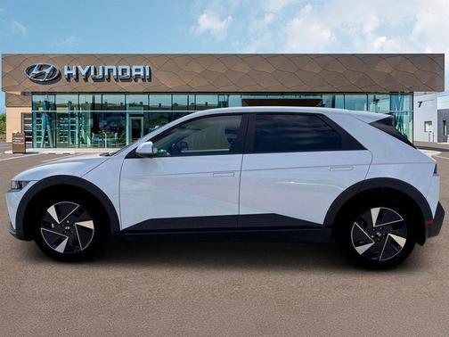 Atlas White 2026 Hyundai IONIQ 5 SEL