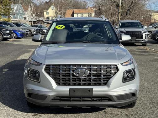 2022 Hyundai VENUE SEL