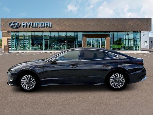 Abyss Black 2026 Hyundai SONATA Hybrid Limited