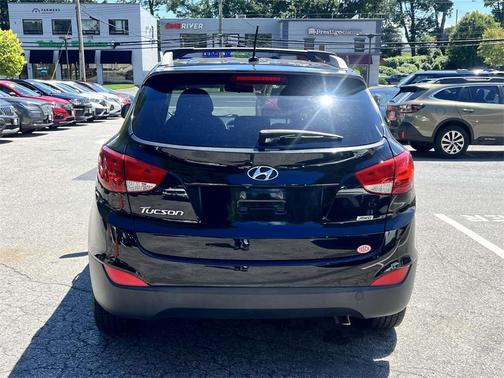 2015 Hyundai TUCSON SE