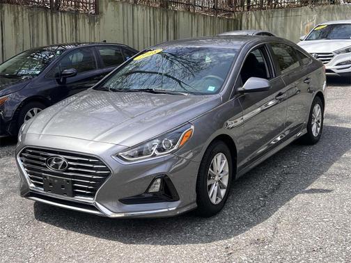2018 Hyundai SONATA SE