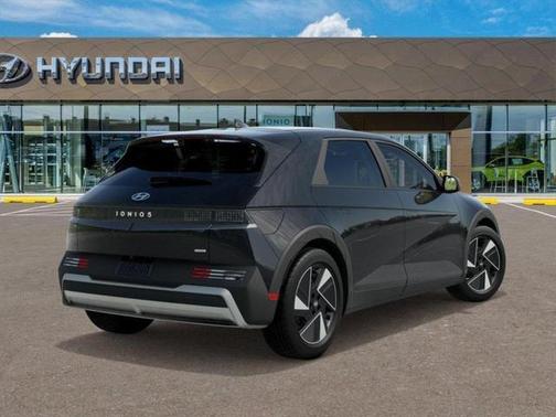 2025 Hyundai IONIQ 5 SE