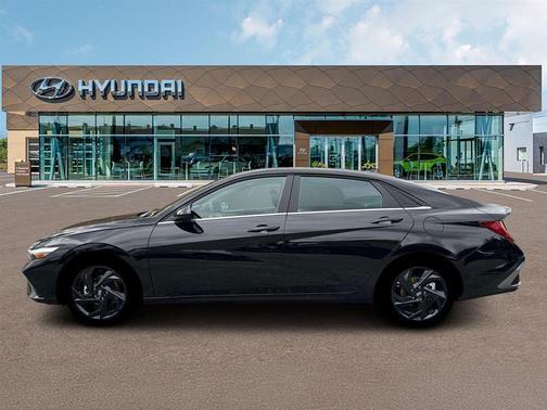 Abyss Black 2026 Hyundai ELANTRA Sport