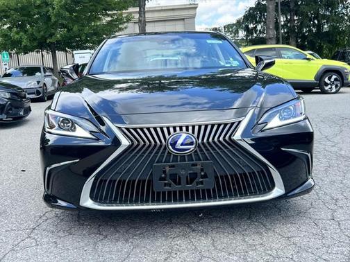 2019 Lexus ES 300h Base