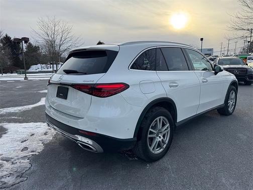 2023 Mercedes-Benz GLC 300 