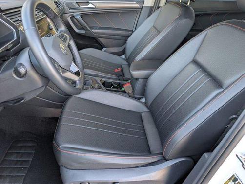 2024 Volkswagen Tiguan 2.0T SE 4MOTION