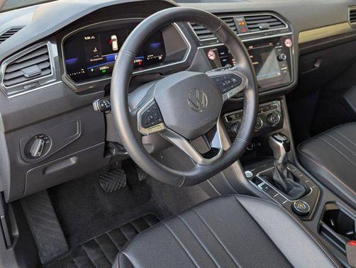 2024 Volkswagen Tiguan 2.0T SE 4MOTION
