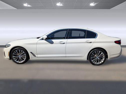 2022 BMW 530 i