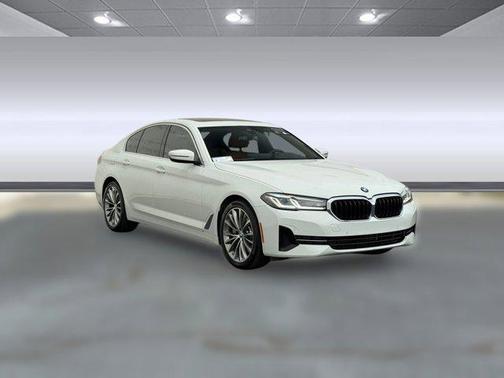 2022 BMW 530 i