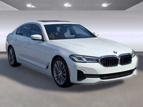 2022 BMW 530 i