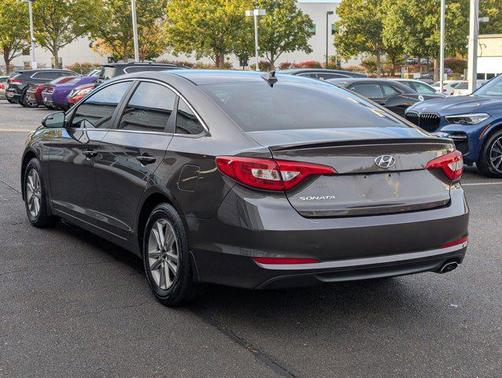 2016 Hyundai SONATA SE