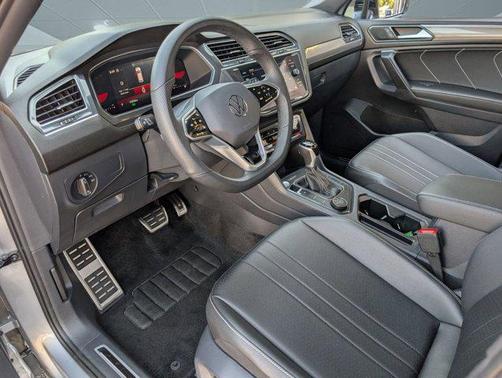 2024 Volkswagen Tiguan 2.0T SE R-Line Black 4MOTION