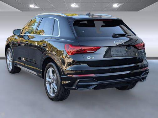 2022 Audi Q3 45 S line Premium Plus