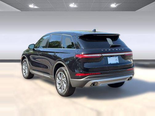 Infinite Black Metallic Clearcoat 2023 Lincoln Corsair Standard
