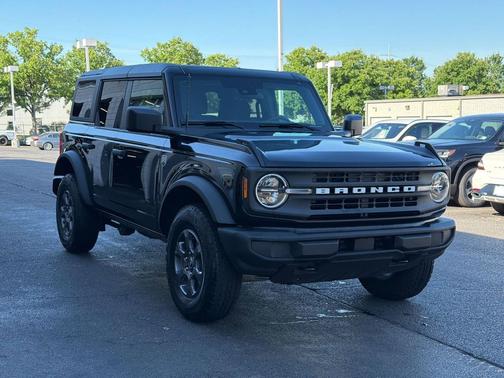 Shadow Black 2025 Ford Bronco Big Bend