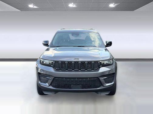 2022 Jeep Grand Cherokee Altitude