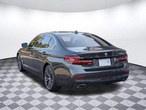 2021 BMW 530 530i