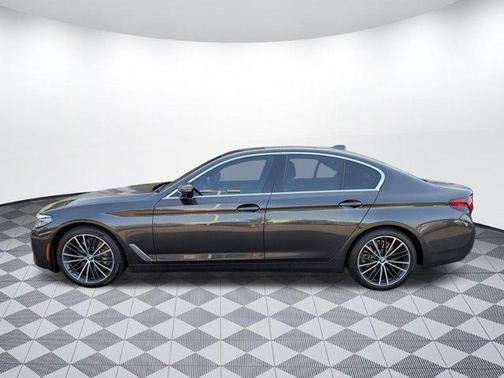 2021 BMW 530 530i