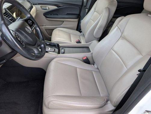 2020 Honda Pilot Touring 8-Passenger