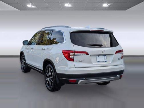 2020 Honda Pilot Touring 8-Passenger