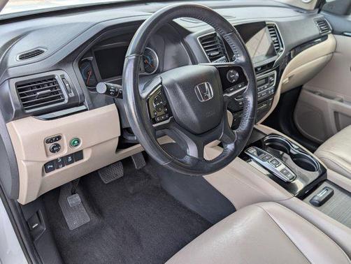2020 Honda Pilot Touring 8-Passenger