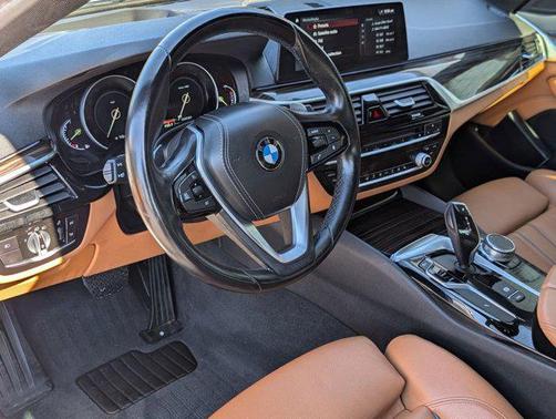 2017 BMW 540 540i
