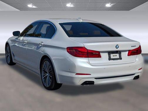 2017 BMW 540 540i