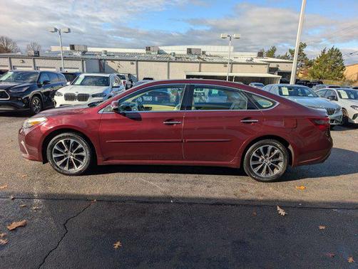 2016 Toyota Avalon XLE