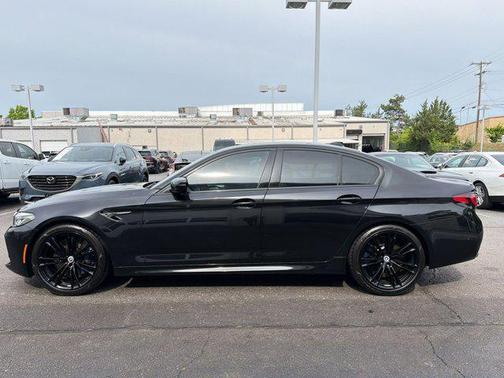 Black Sapphire Metallic 2023 BMW M5 Base