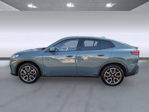 2025 BMW X2 xDrive28i