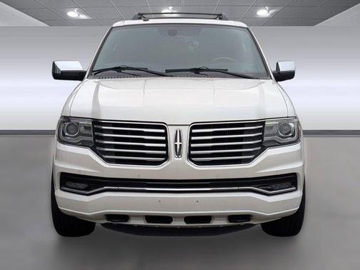 2015 Lincoln Navigator Base
