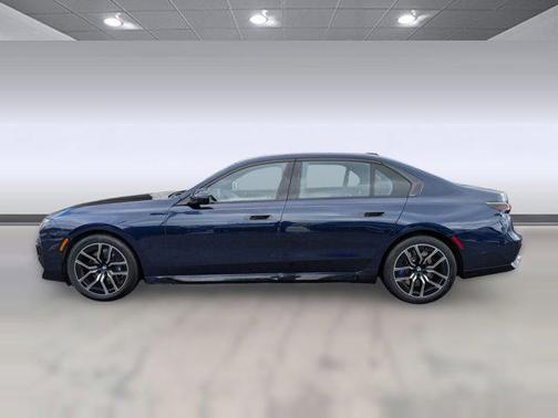 2023 BMW 760 i xDrive
