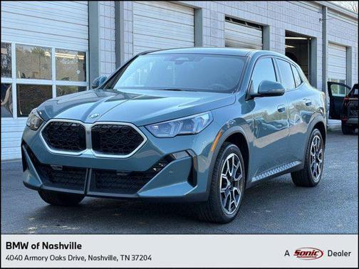 Cape York Green Metallic 2025 BMW X2 xDrive28i