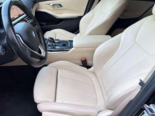 2021 BMW 330 xDrive