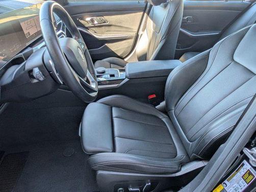 2024 BMW 330e xDrive