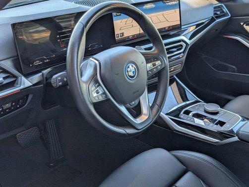 2024 BMW 330e xDrive