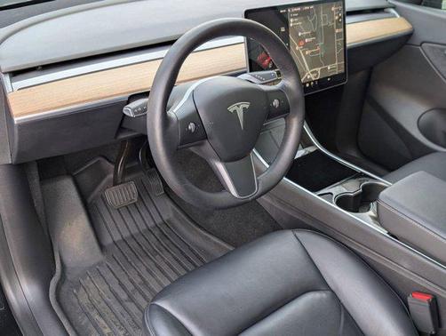 2021 Tesla Model Y Standard Range Rear-Wheel Drive