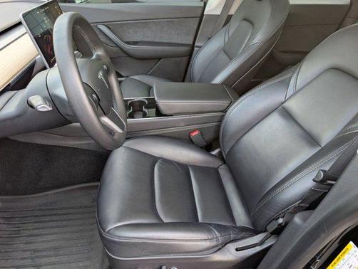 2021 Tesla Model Y Standard Range Rear-Wheel Drive