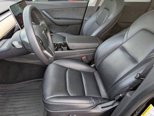 2021 Tesla Model Y Standard Range Rear-Wheel Drive