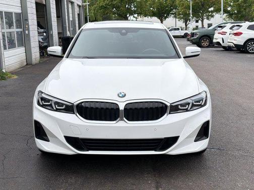 Alpine White 2023 BMW 330 330i