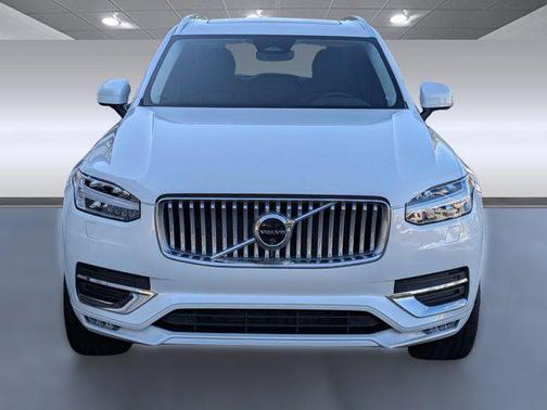 2024 Volvo XC90 B5 Plus Bright Theme