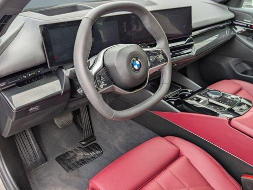 2025 BMW 530 530i