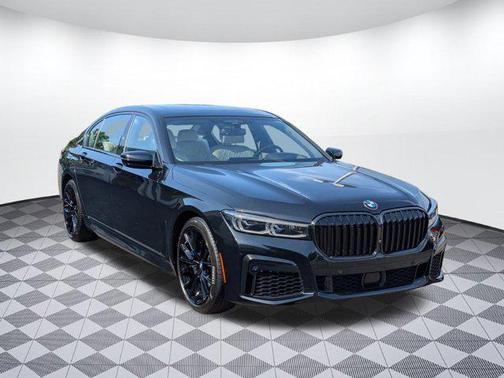 2022 BMW 750 i xDrive