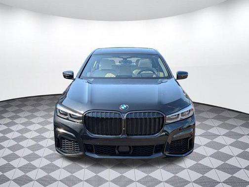 2022 BMW 750 i xDrive