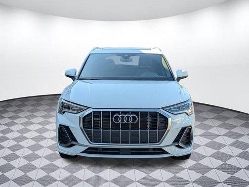2023 Audi Q3 Premium 45 TFSI S line quattro Tiptronic