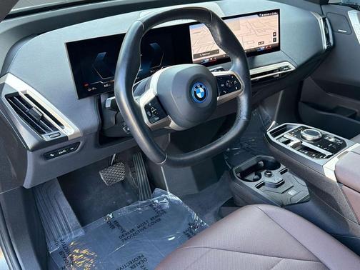 Alpine White 2024 BMW iX xDrive50