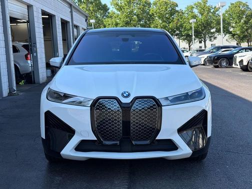 Alpine White 2024 BMW iX xDrive50