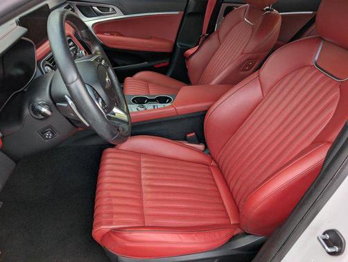 2023 Genesis G70 2.0T RWD